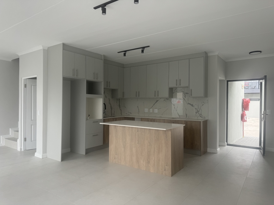 2 Bedroom Property for Sale in Sandown Western Cape